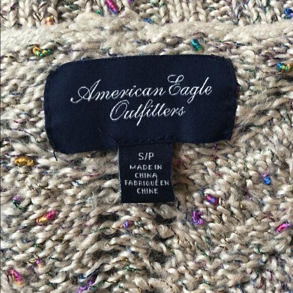 American Eagle multi color bohemian short sleeve - Picture 8 of 9
